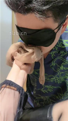 图片[4]_【柒柒学姐】闻丝袜/清理脏长靴/碾压踩狗头_HD绳艺资源