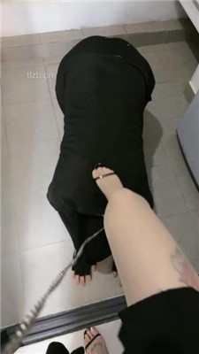 图片[10]_【小软】高跟美腿碾压踩/坐脸窒息/圣水嘴洗丝袜_HD绳艺资源