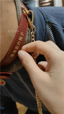 图片[20]_【PeiPei】散鞭抽打/人肉座椅/长靴踩虐/品尝裸足脚趾_HD绳艺资源