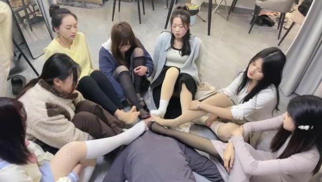 图片[8]_【狗哥】强推-七素人女神重度高难度挑战玩狗_HD绳艺资源