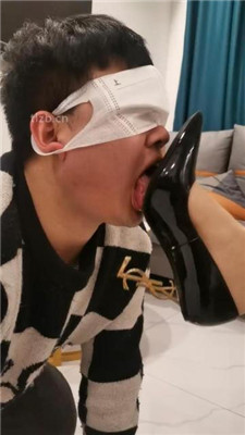 图片[8]_【皮皮】抽耳光/鞋尖插嘴/提档训练/揪耳朵/喝圣水_HD绳艺资源