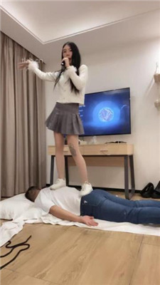 【陈甜女帝】精神小妹S-小白鞋全体重蹦迪_HD绳艺资源
