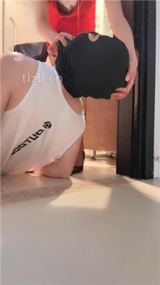 图片[2]_【高难度挑战美学】训练/转胯/清理脏鞋臭脚/揪耳朵/白袜塞嘴_HD绳艺资源