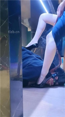 图片[7]_【咩祖】肉丝脚狂舔/高跟踩狗舌/清理脚趾/臭脚捂脸_HD绳艺资源