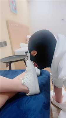 图片[12]_【陈甜女帝】清理脏空军一号/臭丝袜脚捂脸_HD绳艺资源