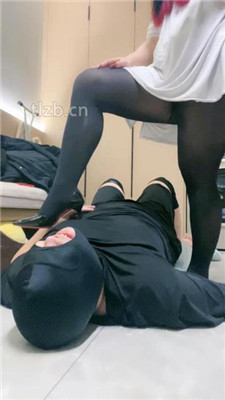 图片[18]_【小羊】黑丝脚踩踏/抽耳光/掐脖掐乳_HD绳艺资源