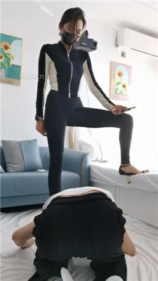 图片[3]_【皮皮】高跟凉鞋踩虐/耳光抽/转胯爬行_HD绳艺资源