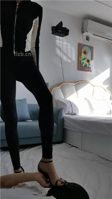 图片[6]_【皮皮】高跟凉鞋踩虐/耳光抽/转胯爬行_HD绳艺资源