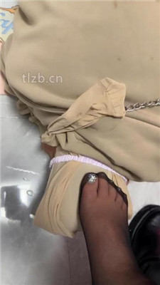 图片[10]_【璐璐大王】圈养M跪舔长靴踩踏/重度sp_HD绳艺资源