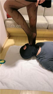 图片[18]_【Jenn】情侣主亲热羞辱绿帽-舔鞋底/踩踏/黑丝脚插嘴_HD绳艺资源