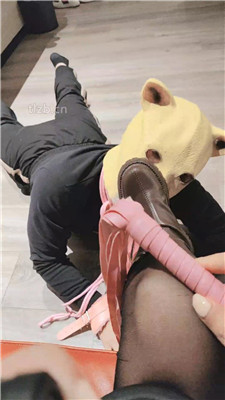 图片[10]_【娜娜米】舔脏靴子玉足/脚踩喂食【完整版】_HD绳艺资源