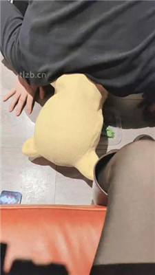 图片[19]_【娜娜米】舔脏靴子玉足/脚踩喂食【完整版】_HD绳艺资源