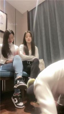 图片[10]_【漫漫】姐妹花S虐-转胯狗爬/跪舔臭脚/2踩踏/狂吸臭白袜_HD绳艺资源