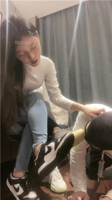 图片[12]_【漫漫】姐妹花S虐-转胯狗爬/跪舔臭脚/2踩踏/狂吸臭白袜_HD绳艺资源