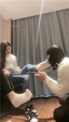 图片[18]_【漫漫】姐妹花S虐-转胯狗爬/跪舔臭脚/2踩踏/狂吸臭白袜_HD绳艺资源