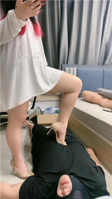 图片[15]_【小羊】重度训练/高跟裸足踩踏/人肉坐垫_HD绳艺资源