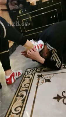 图片[12]_【文文文】KTV开发双素人-舔脏鞋底/踢踹/碾压狗头/闻棉袜踩踏_HD绳艺资源