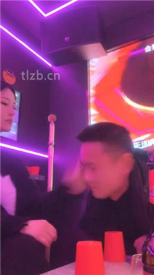 图片[4]_【娩娩大魔王】KTV虐废奴-人肉座椅/耳光/舔脏鞋白袜【完整版】_HD绳艺资源