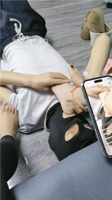 图片[4]_【尤尤子】双S-原味脚裸足狂舔【双视角版】_HD绳艺资源