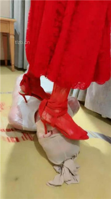 图片[16]_【美娜格格】死亡游戏-保鲜膜包裹/马丁靴踩踏/花样窒息_HD绳艺资源