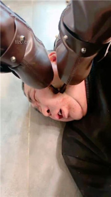 图片[8]_【沅芷大人】GUCCI板鞋踩脸/高跟皮靴扎_HD绳艺资源