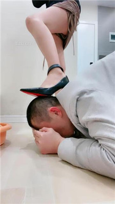 图片[19]_【缘彼大大】圣水口水洗脚水盛宴-脚趾夹狗舌_HD绳艺资源