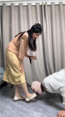 图片[3]_【樱木花道】古风S-耳光/狗链遛狗/踩踏舔脏鞋/臭脚狂吸_HD绳艺资源