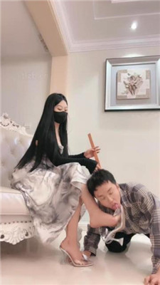 【桃幼幼】白富美S-品尝高跟玉足/脚耳光/插嘴/提档/灌圣水_HD绳艺资源