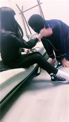 图片[10]_【大小姐】跪舔高帮帆布鞋白袜/训练/手铐绳艺技巧_HD绳艺资源