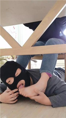 图片[3]_【樱樱】桌底视角-近距离-玩虐贱奴【下】_HD绳艺资源