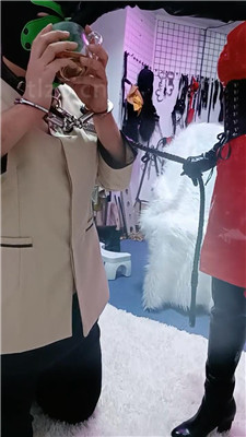 图片[8]_【南京冰绳艺导师】耳光/骑马/转胯/圣水虐小贱狗_HD绳艺资源