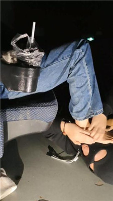 图片[4]_【樱樱】空姐S电影院羞辱玩虐脚下奴【一】_HD绳艺资源