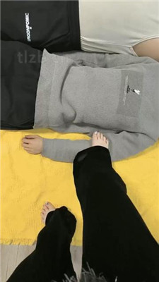 图片[3]_【舞池大人】全体重踩踏三只地毯狗_HD绳艺资源