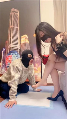 图片[4]_【不期而遇】人鞋当亲妈-全体重踩踏-口水浓痰/耳光_HD绳艺资源