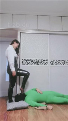 图片[16]_【冷御绳艺导师】全体重踩踏/踩狗头/虐乳/脚耳光_HD绳艺资源