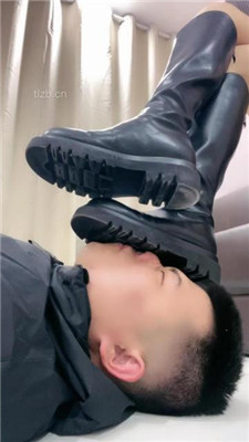 图片[9]_【cc.s】脏长靴蹂躏狗脸/套头暴打/踩踏喂食/肉丝脚插嘴_HD绳艺资源