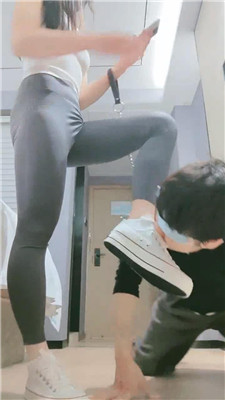 图片[10]_【妮蔻】帆布鞋全体重踩狗头_HD绳艺资源