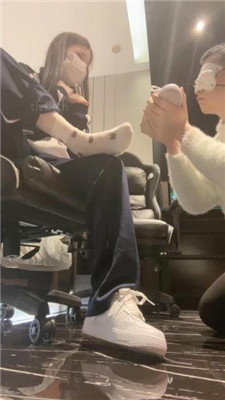 图片[2]_【阿月大王】学生服诱惑-空军一号/棉袜辱老师狗/清理脚趾缝_HD绳艺资源