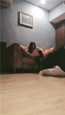 图片[10]_【婷S】转胯爬行/清理长靴/踩踏地板喂食_HD绳艺资源