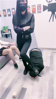 图片[20]_【韩韩】双S-踢踹踩踏训练/人体鞋架/转胯喝圣水【双视角版】_HD绳艺资源