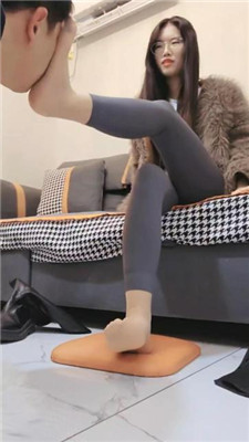 图片[9]_【嘉妮】当脚垫/长靴肉丝踩/臭脚捂脸_HD绳艺资源