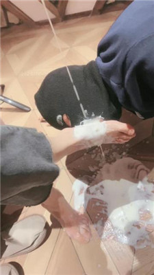 图片[3]_【子衿】双奴-狂舔酸奶脚/踩踏插嘴脚耳光_HD绳艺资源