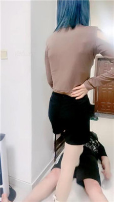 图片[18]_【兔兔大人】跪舔白短靴/转胯骑马/提档/全体重跳踩_HD绳艺资源