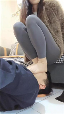 图片[8]_【嘉妮】当脚垫/长靴肉丝踩/臭脚捂脸_HD绳艺资源