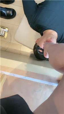 图片[15]_【歌总】黑丝高跟裸足恋足狂舔_HD绳艺资源