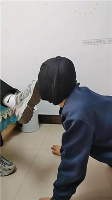 图片[2]_【悦主大大】运动后舔脏鞋白袜/踩踏喂食/插嘴_HD绳艺资源