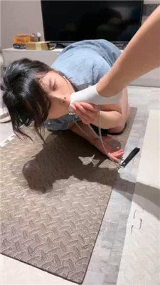 图片[11]_【橙宝】双母畜-奴下奴- 骑马/玉臀裸足底/白棉袜【上】_HD绳艺资源