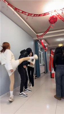 图片[3]_【精神小妹】校园高难度挑战-素人4S学生-高难度挑战踢踹【上】_HD绳艺资源