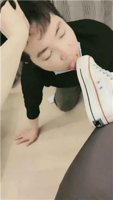 图片[17]_【妮蔻】帆布鞋全体重踩狗头_HD绳艺资源