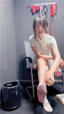 图片[12]_【兔兔酱】旗袍气质S-运动鞋白袜闻舔/踩狗头/赏赐圣水/提档_HD绳艺资源